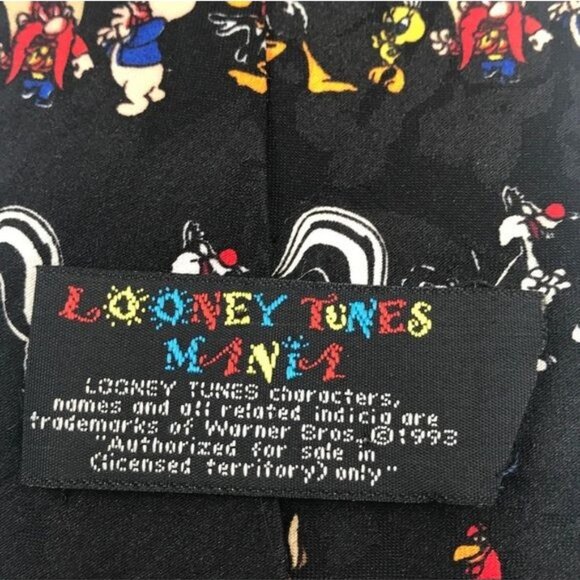 Looney Tunes Mania Men's Tie All the Characters 57 in - Picture 4 of 5